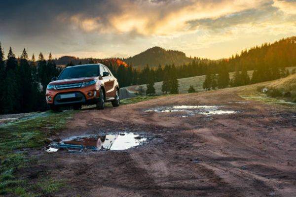 Tanczos Barna vrea ca vehiculele care intră în parcurile naturale să fie confiscate